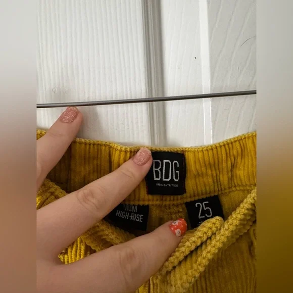 BDG Mom High-Rise Corduroy Pants | Chartreuse Yellow | Women's Size 25 0554 - Picture 3 of 7